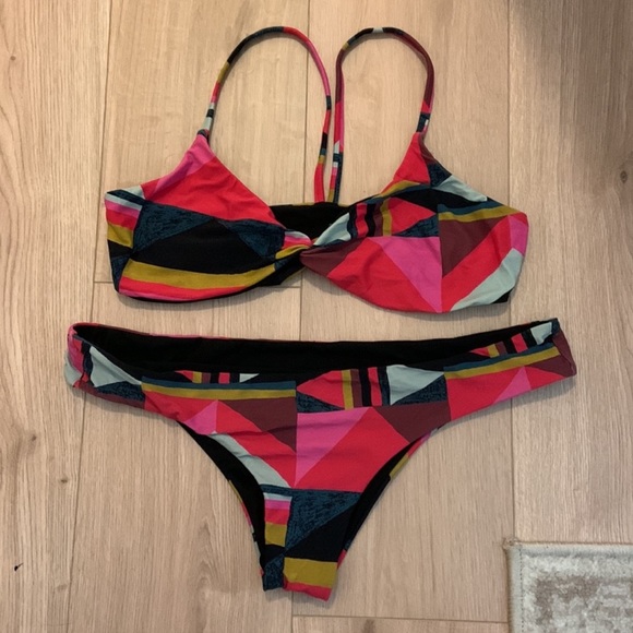 Billabong Burn Wild Hawaii Bikini Set - Picture 2 of 3